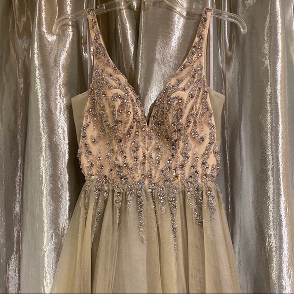 Beaded tulle special occasion gown - Picture 3 of 11